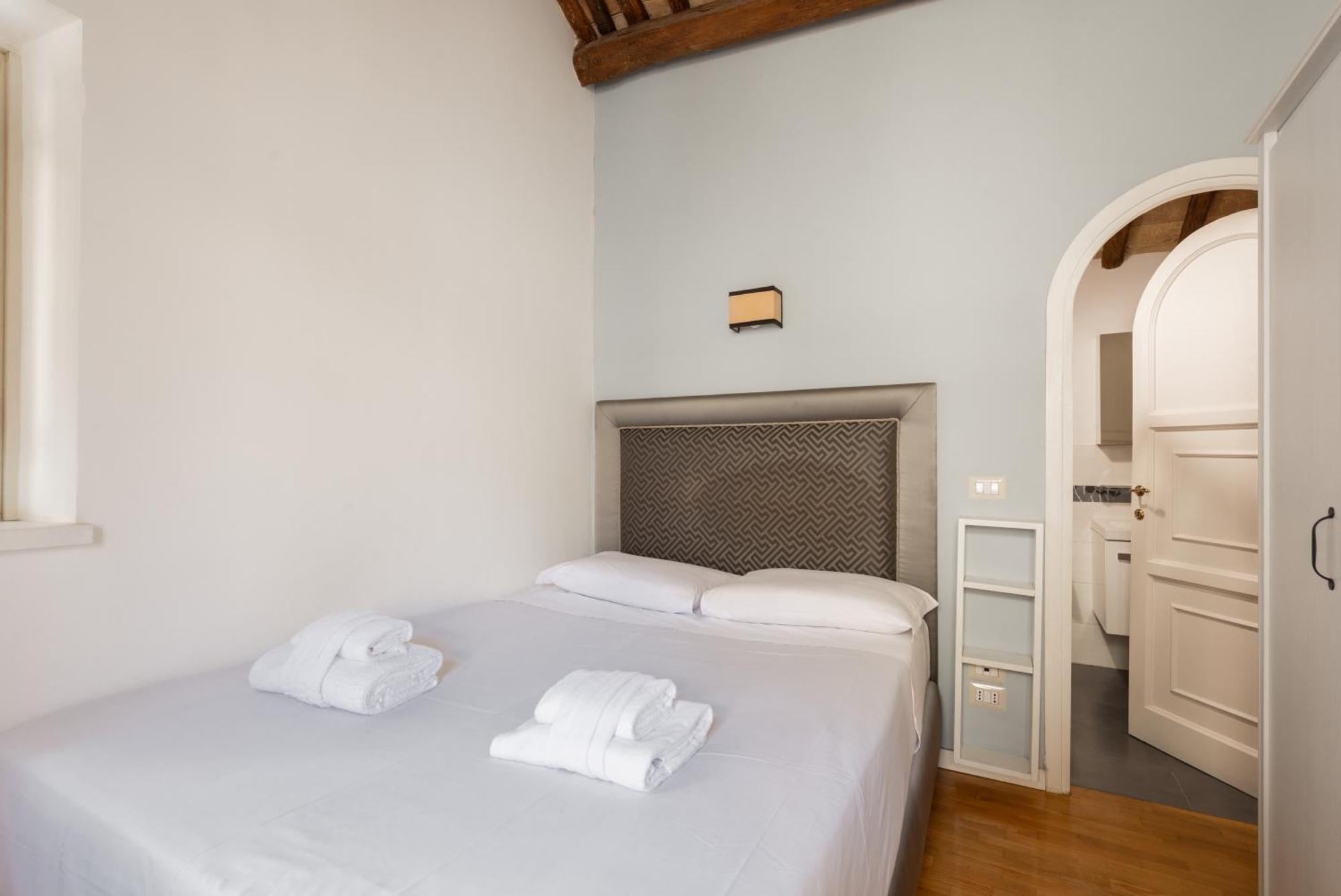 Pavone Centre Romantic Apartment Exterior photo
